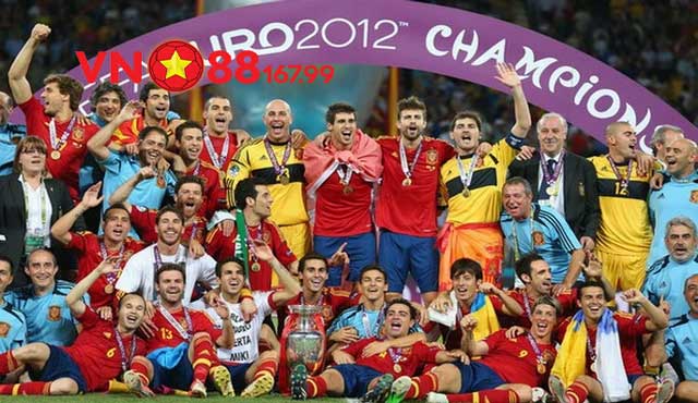 Đội tuyển Tây Ban Nha ba lần Vô Địch tại Euro